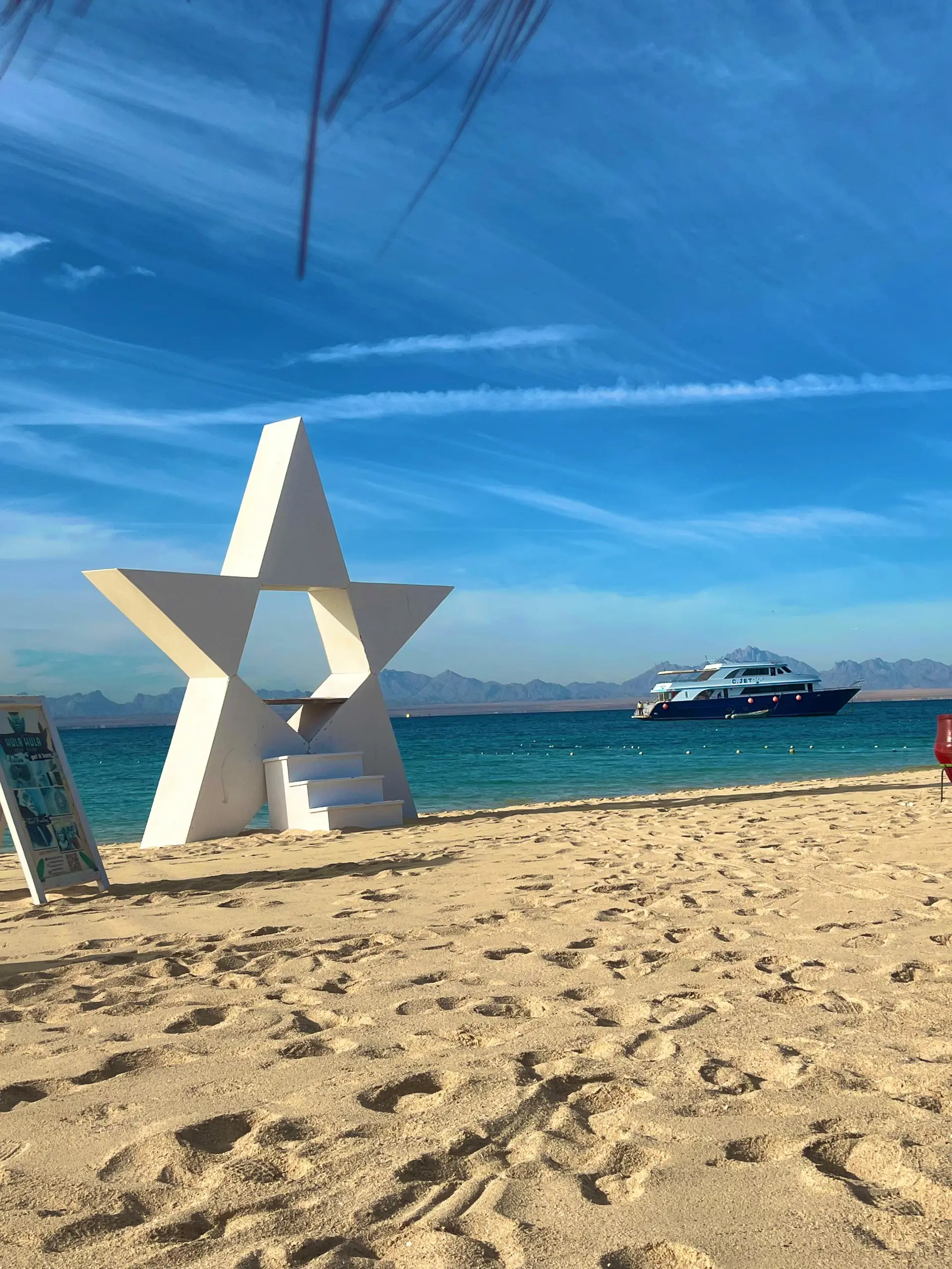Sandbank der Hula Hula Insel im Roten Meer